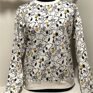 Peanuts White Snoopy crew neck sweatshirt size XS never worn